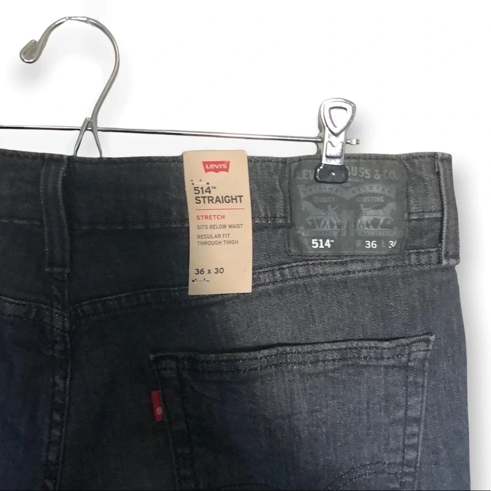 NWT Levi’s 514 Stretch Straight- fit jeans black